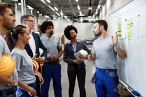 Cursos de requalificacao profissional e excassez de talentos
